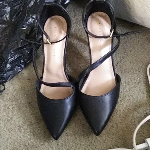 Heels - Picture 1 of 3